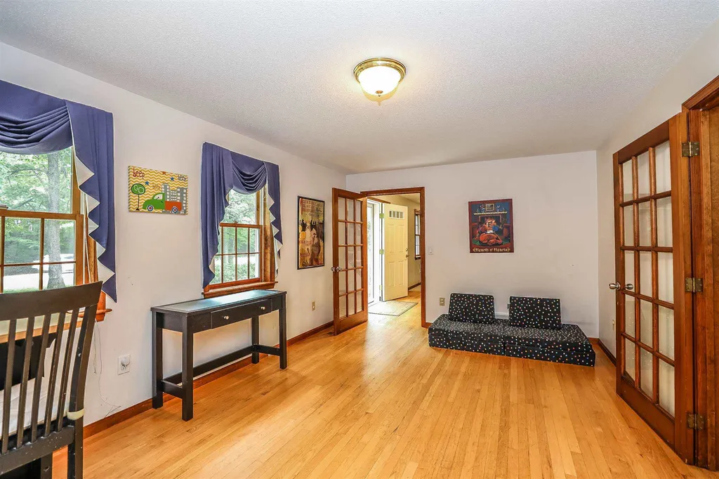 61 Quincy Drive Bedford NH 03110