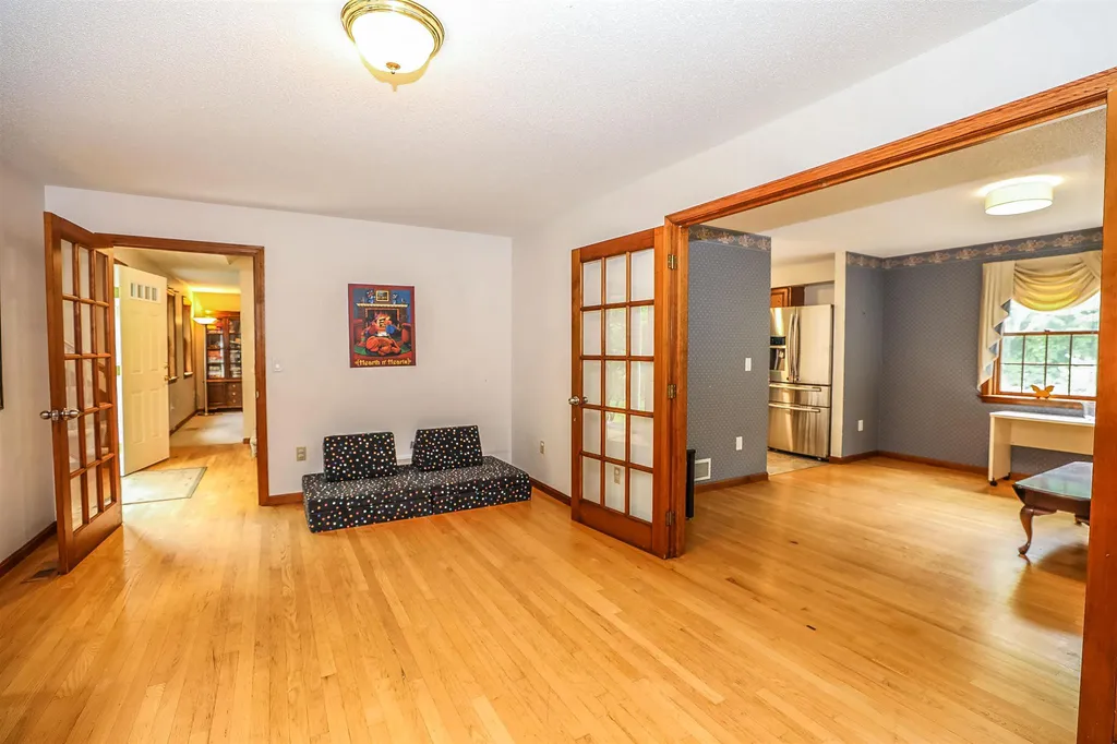 61 Quincy Drive Bedford NH 03110