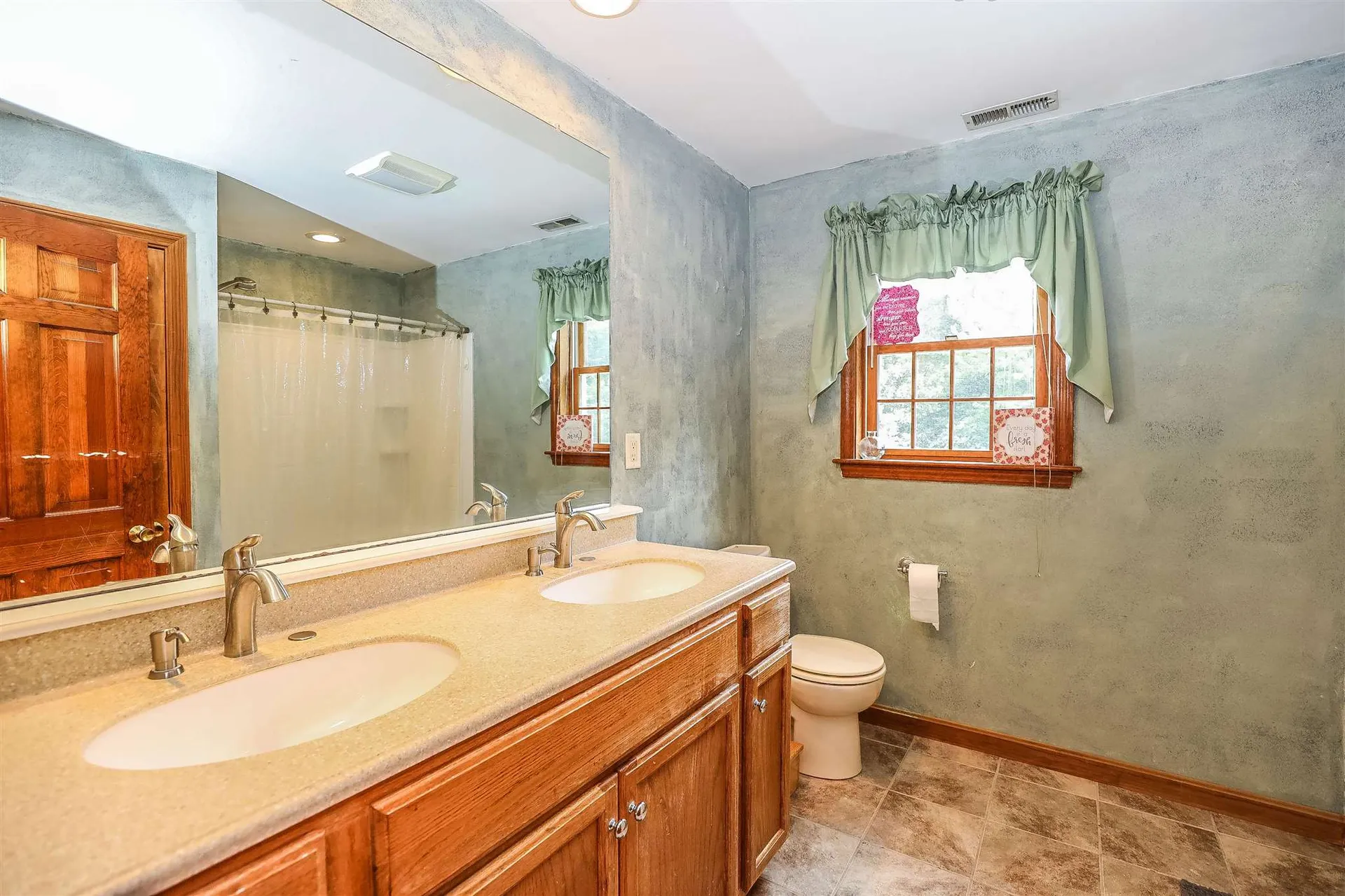 61 Quincy Drive Bedford NH 03110