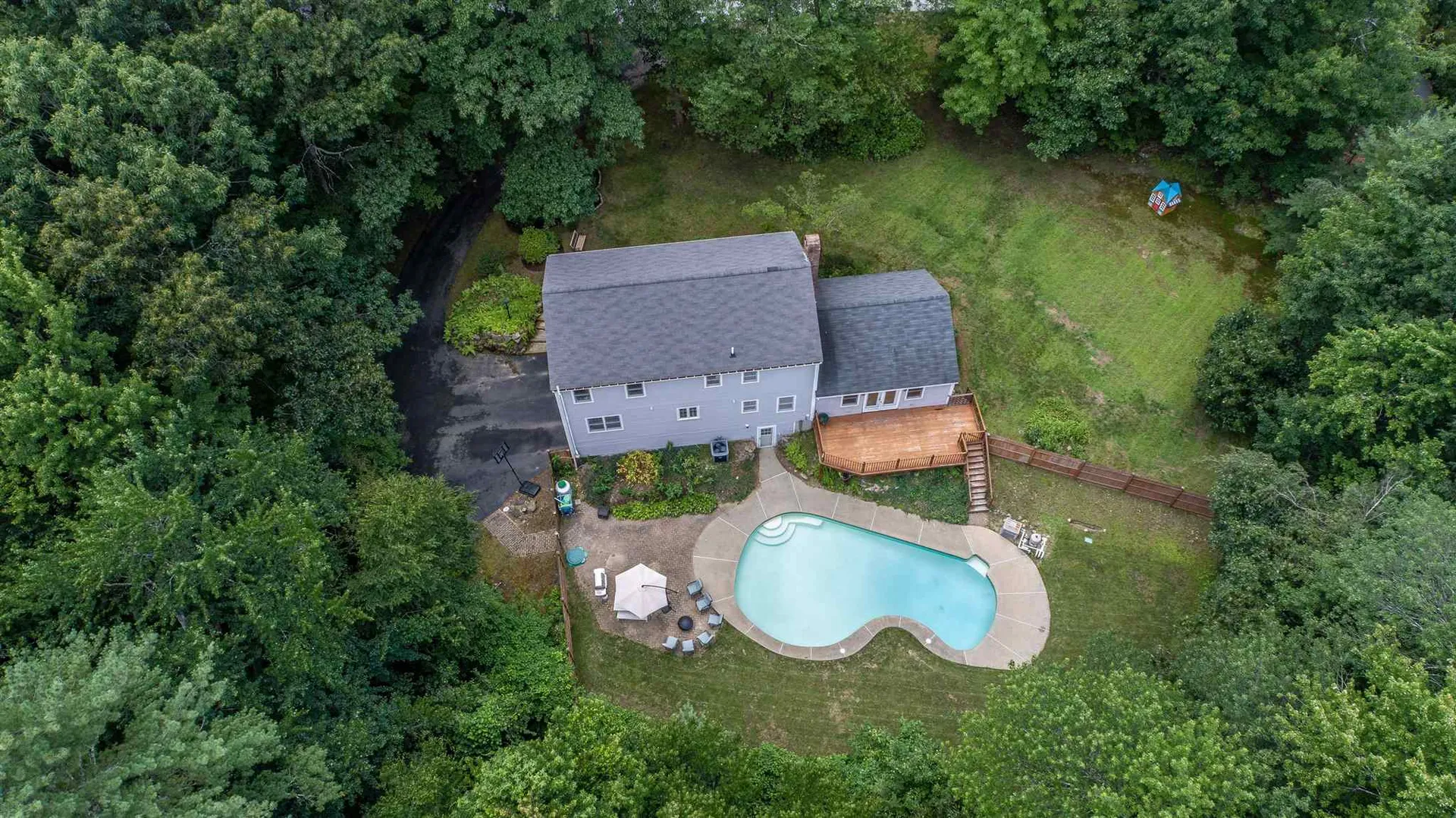 61 Quincy Drive Bedford NH 03110