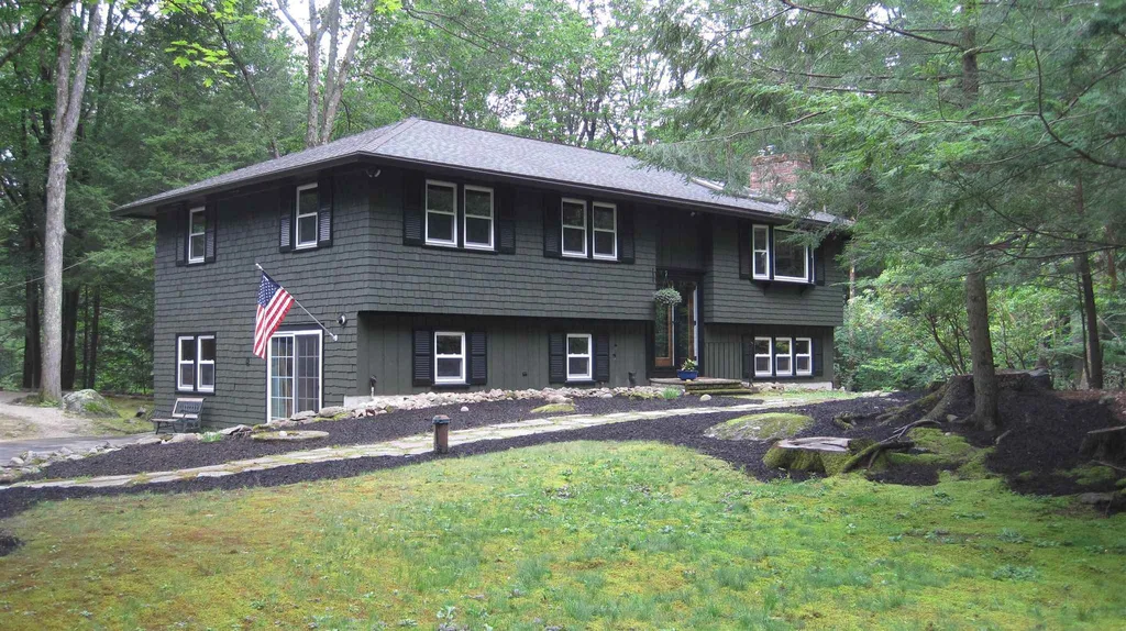 42 Woodridge Road Durham NH 03824