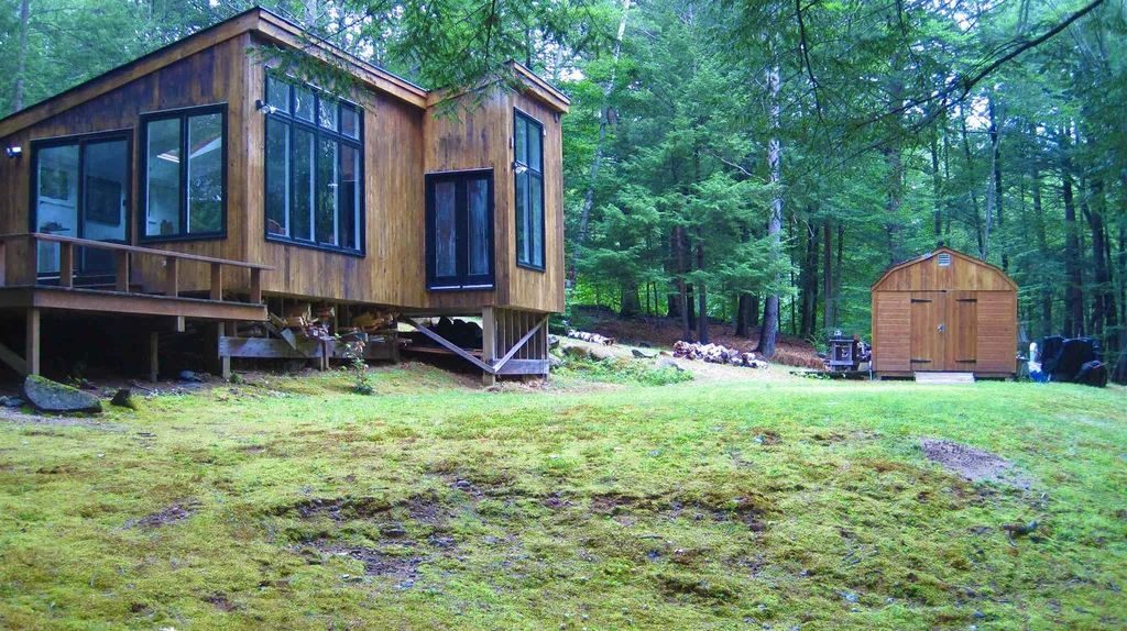 42 Woodridge Road Durham NH 03824