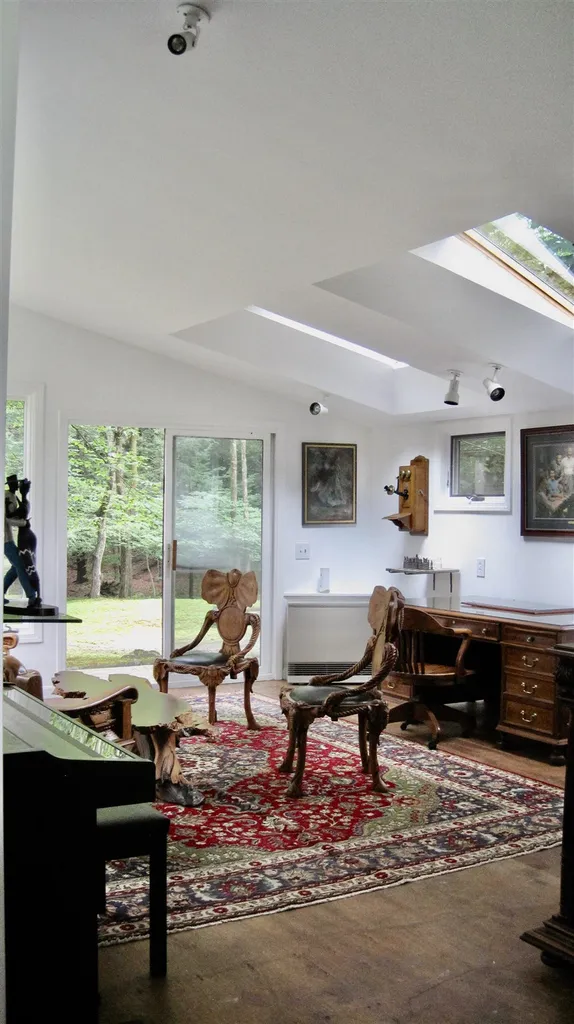 42 Woodridge Road Durham NH 03824