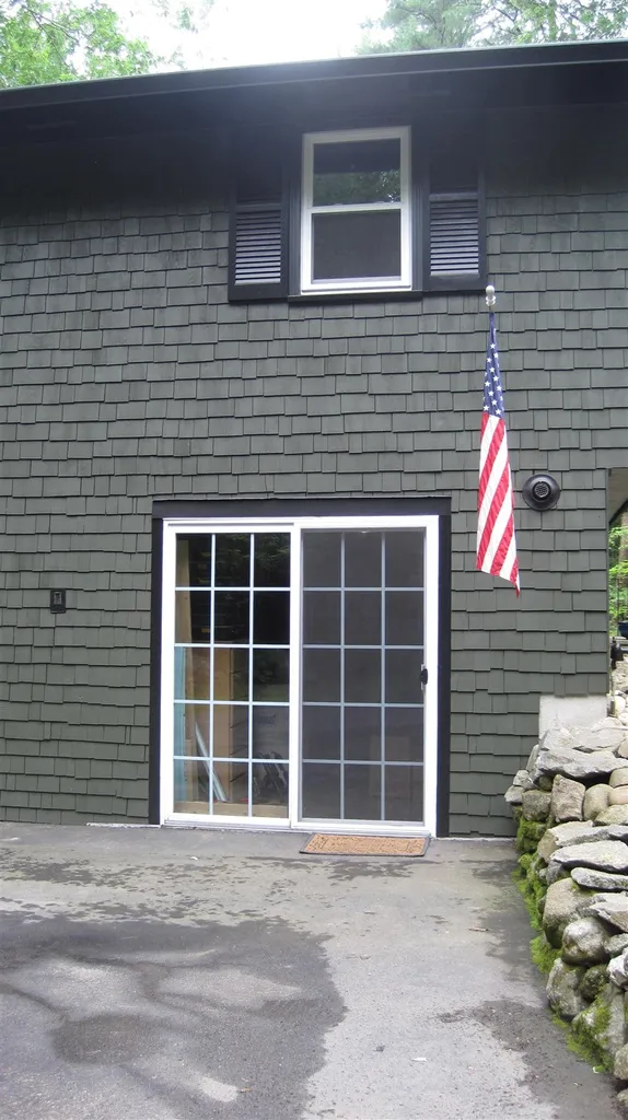 42 Woodridge Road Durham NH 03824