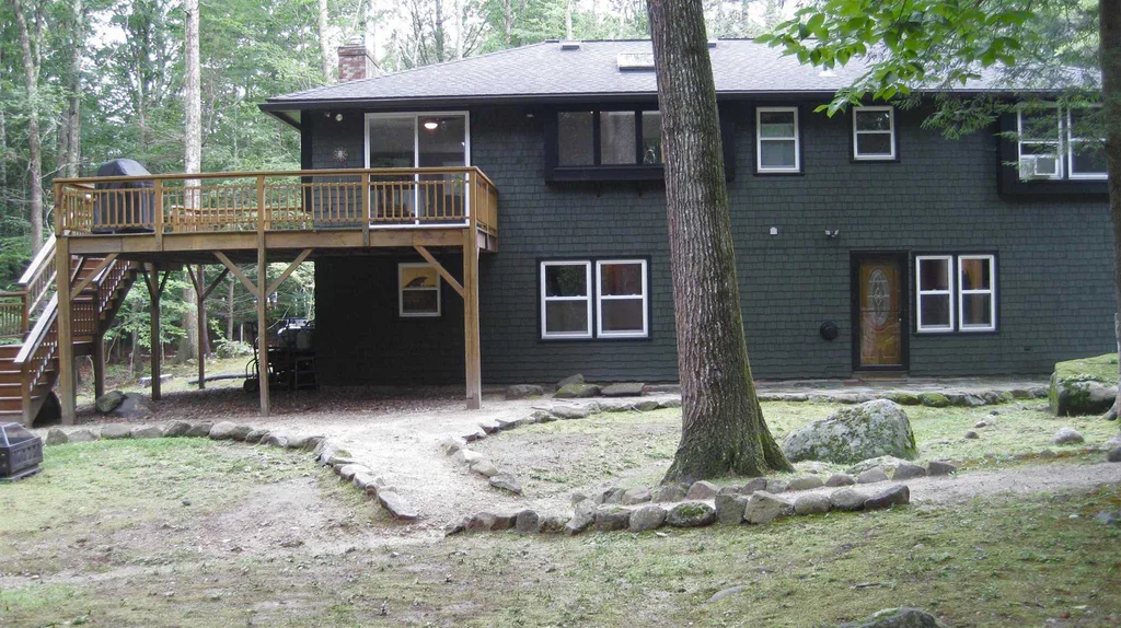 42 Woodridge Road Durham NH 03824