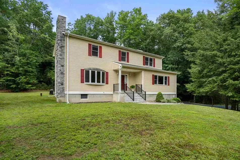 44 Louise Drive Hollis NH 03049