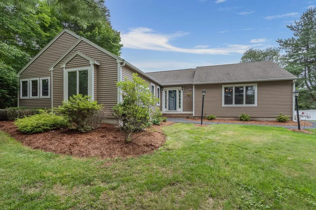 7 Isaac Lucas Circle Dover NH 03820