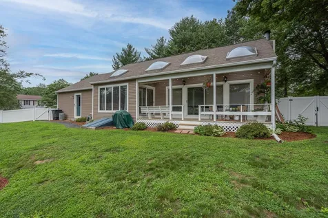 7 Isaac Lucas Circle Dover NH 03820