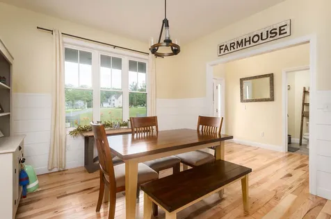 10 Chestnut Way Lee NH 03861