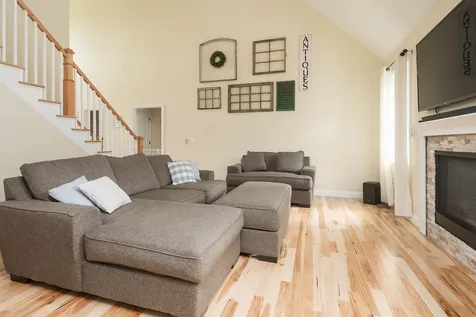 10 Chestnut Way Lee NH 03861