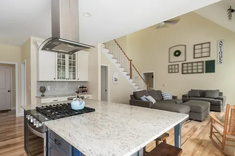 10 Chestnut Way Lee NH 03861