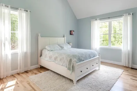 10 Chestnut Way Lee NH 03861