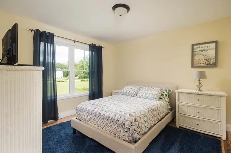 10 Chestnut Way Lee NH 03861