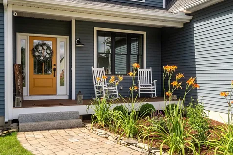 10 Chestnut Way Lee NH 03861