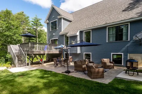 10 Chestnut Way Lee NH 03861
