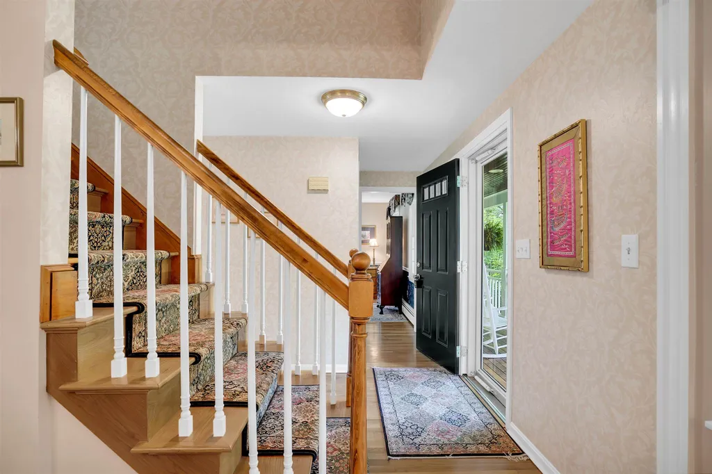 19 Autumn Street Windham NH 03087