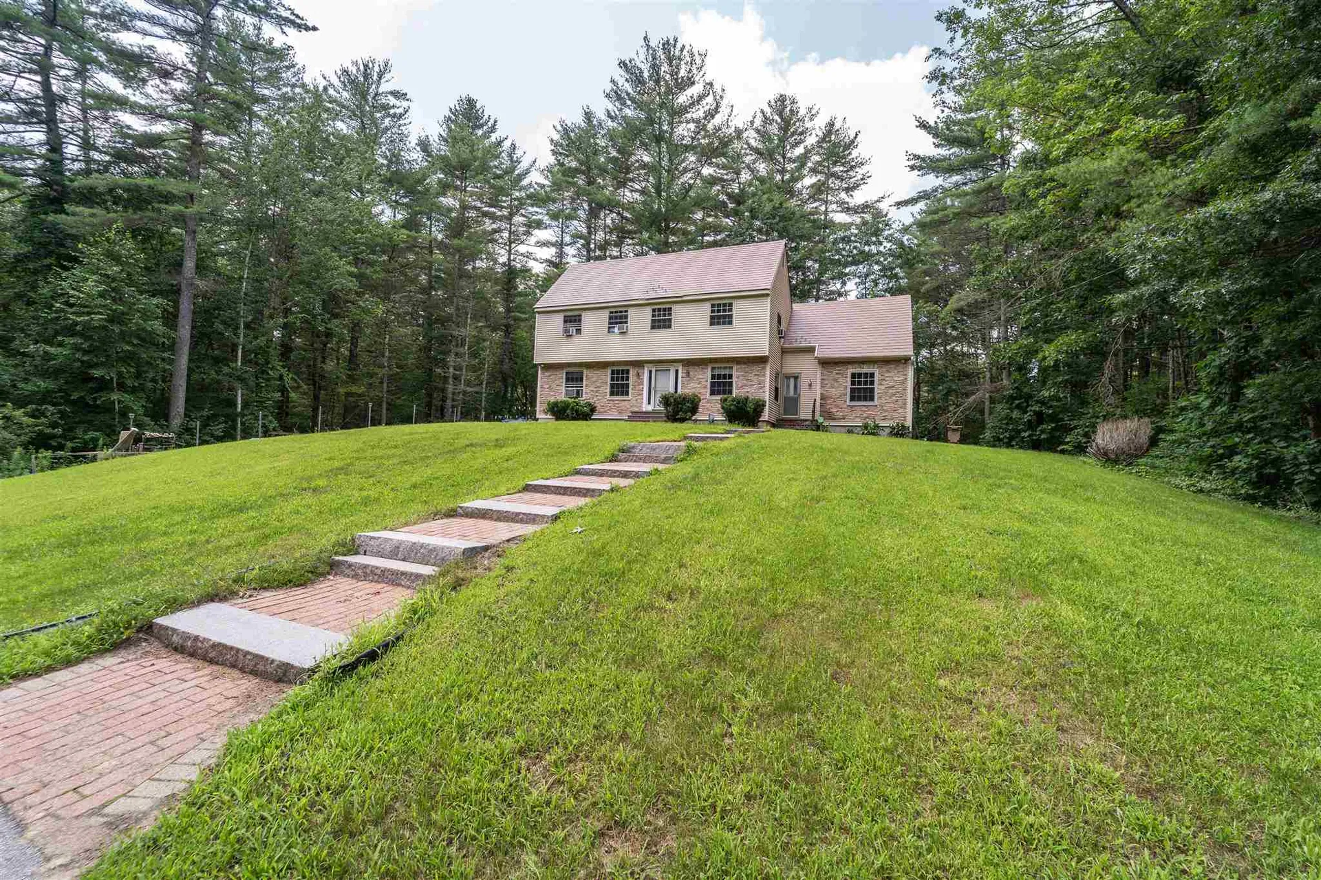 14 Partridge Lane Derry NH 03038