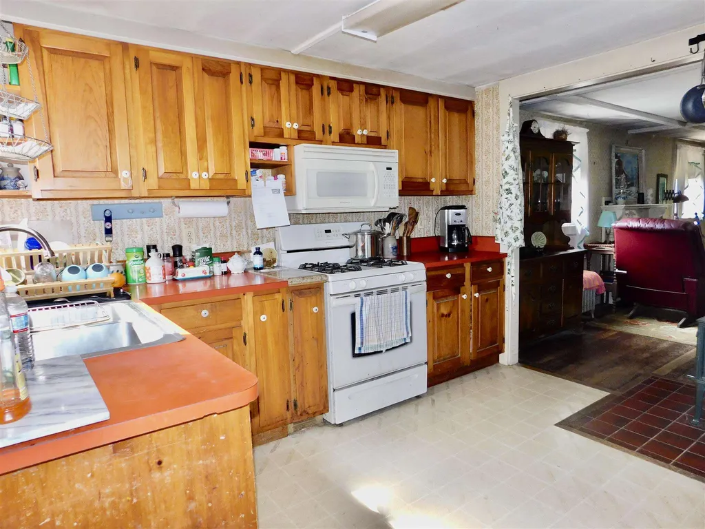 254 Littleworth Road Madbury NH 03823