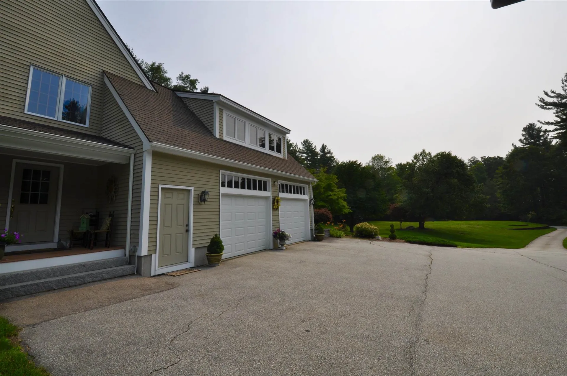 33 N Pepperell Road Hollis NH 03049