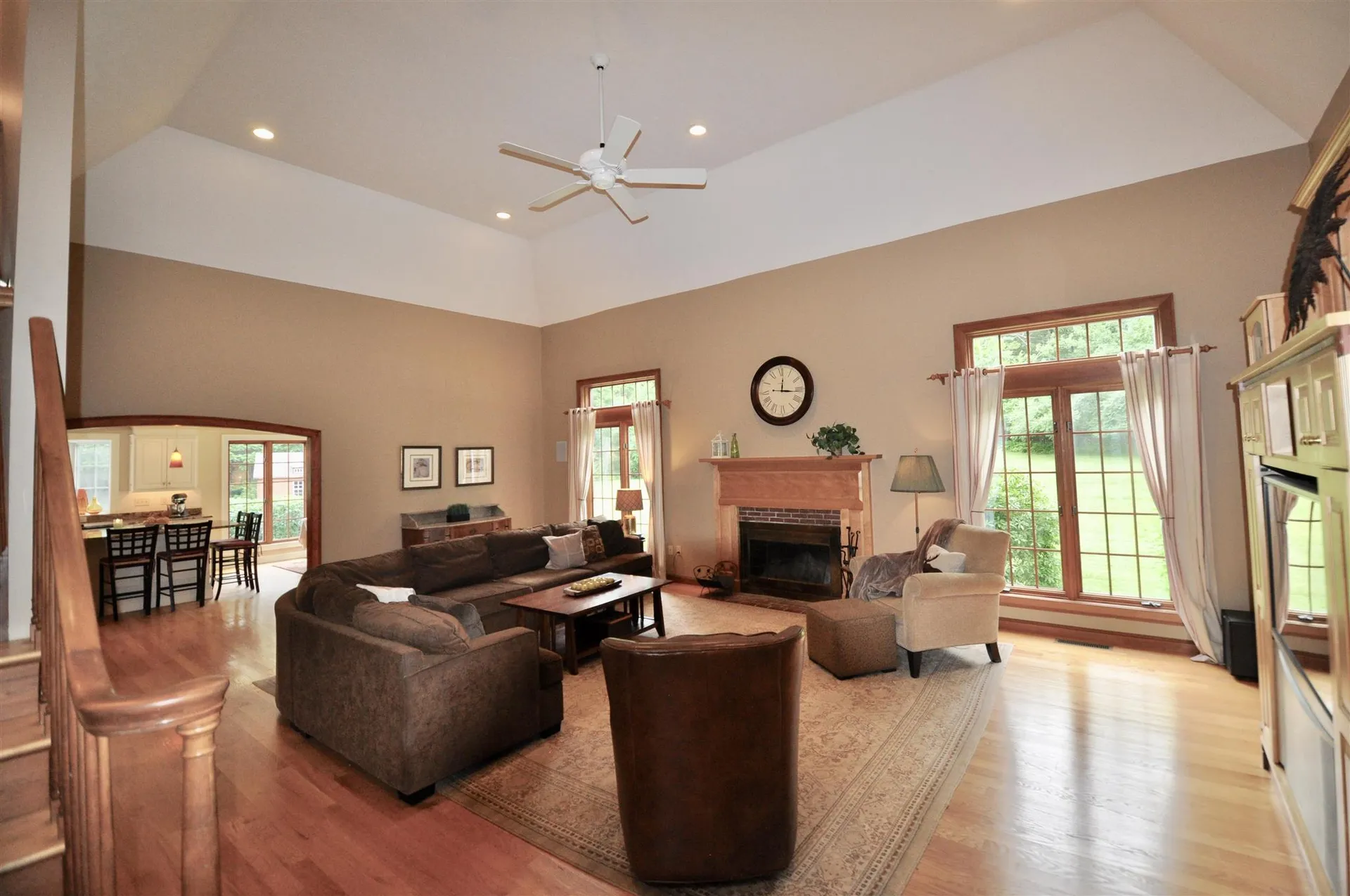 33 N Pepperell Road Hollis NH 03049