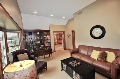 33 N Pepperell Road Hollis NH 03049