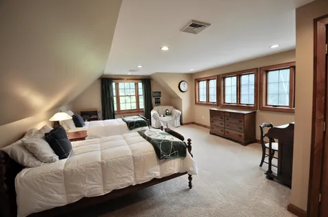33 N Pepperell Road Hollis NH 03049