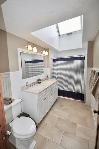 33 N Pepperell Road Hollis NH 03049