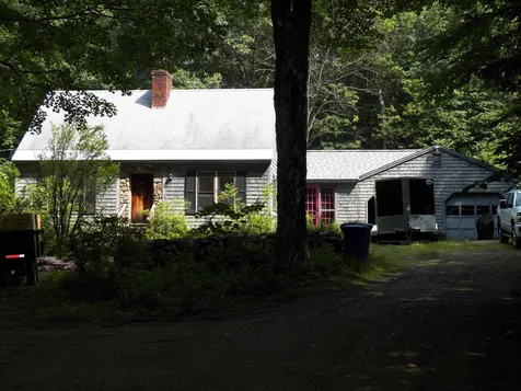 27 Mount Delight Road Deerfield NH 03037