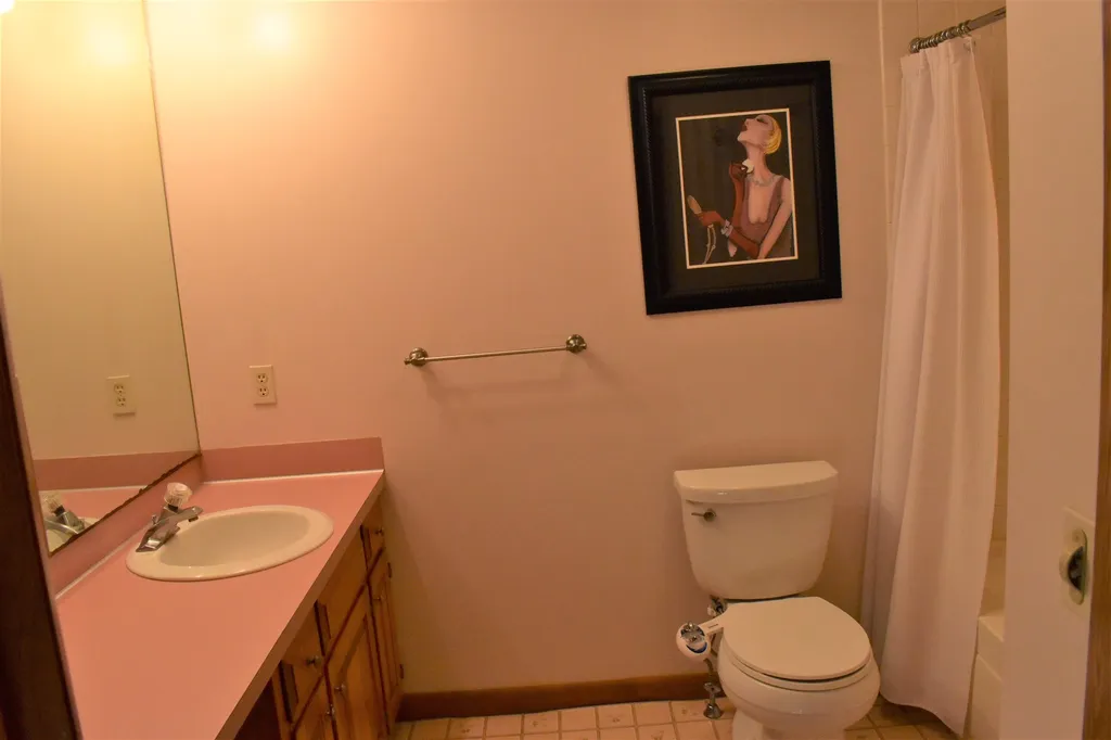 841 Cove Drive Grantham NH 03753