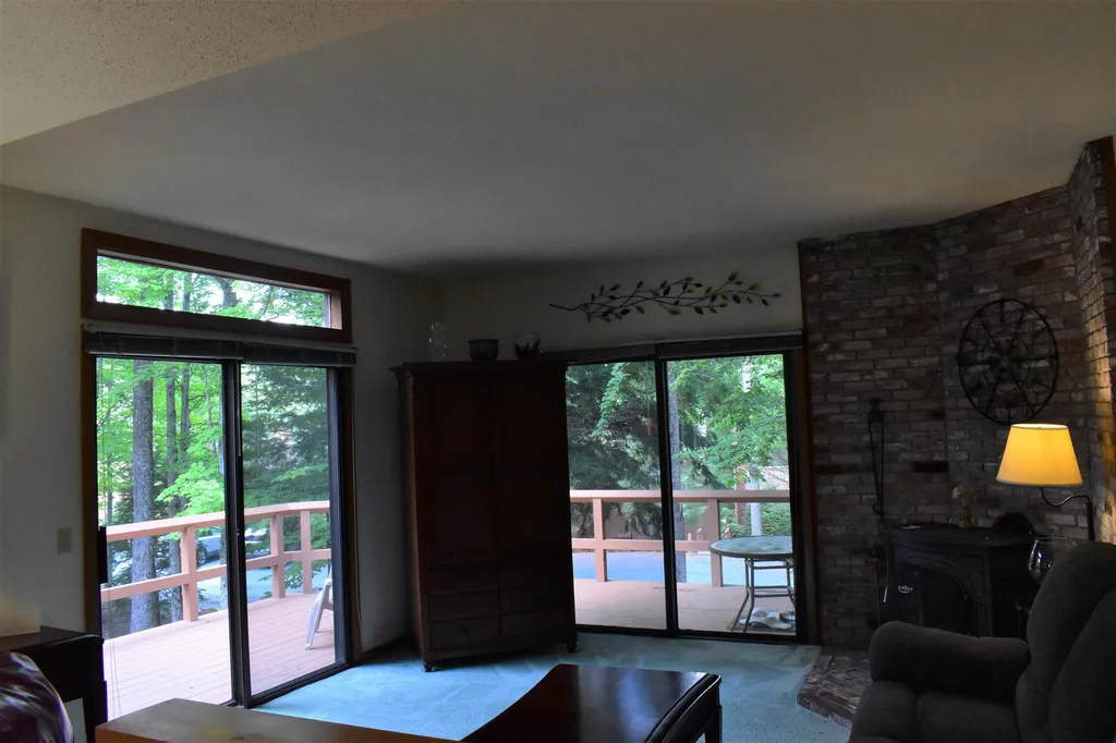 841 Cove Drive Grantham NH 03753