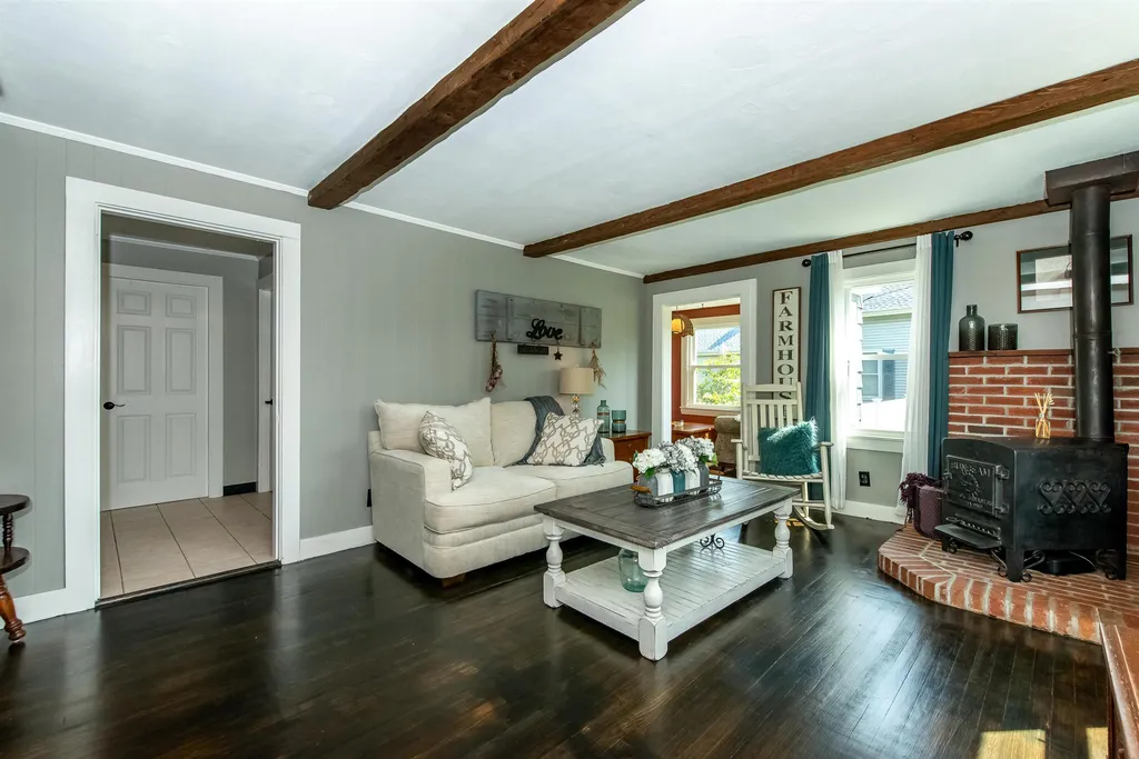 312 High Street Somersworth NH 03878