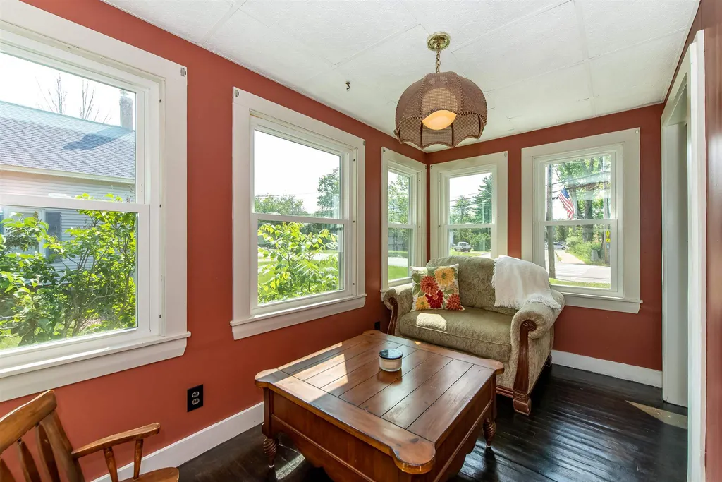 312 High Street Somersworth NH 03878