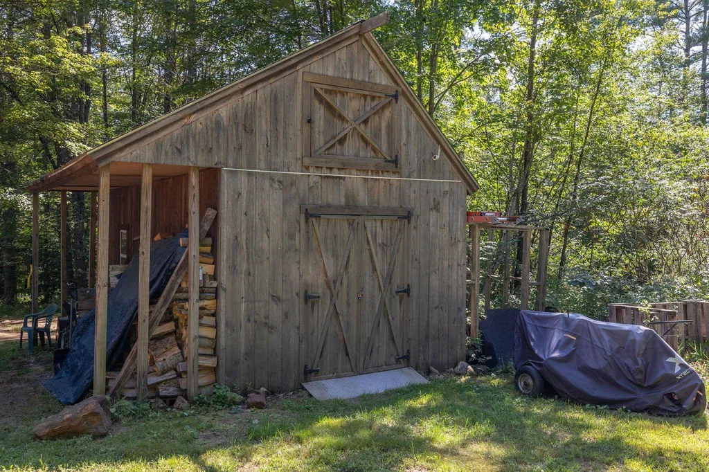 115 Old Town Road Hill NH 03243