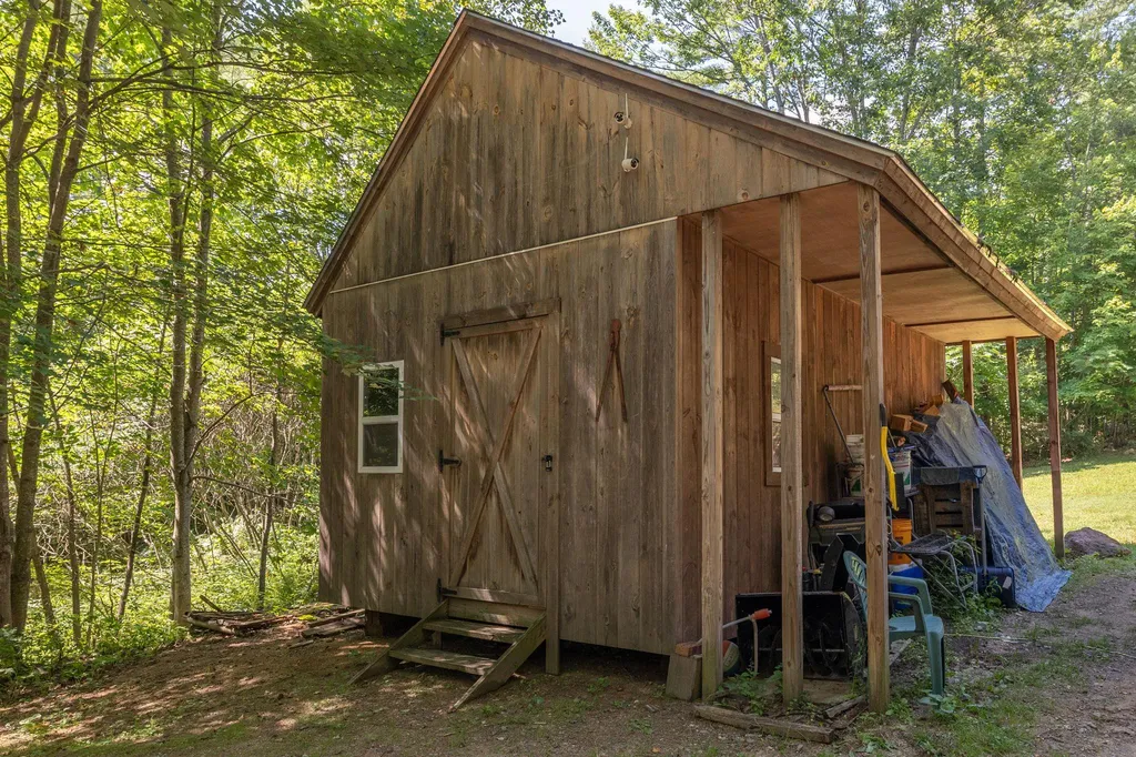 115 Old Town Road Hill NH 03243