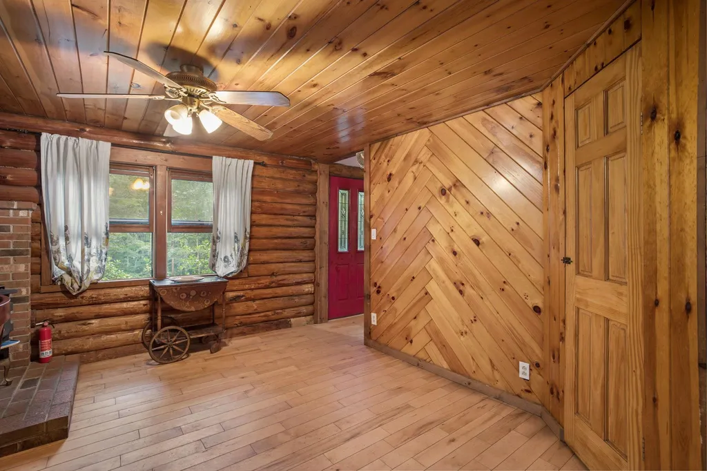 115 Old Town Road Hill NH 03243