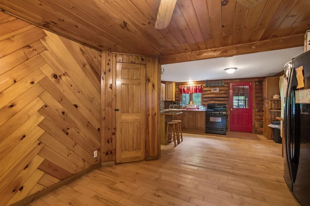 115 Old Town Road Hill NH 03243