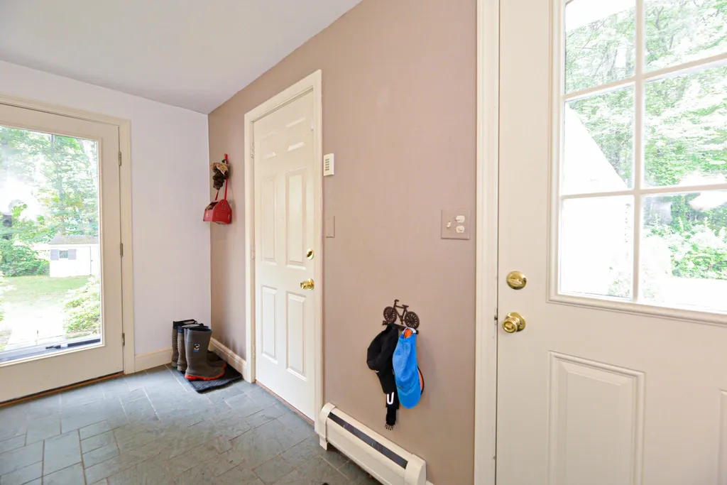 4 Ashbrook Road Exeter NH 03833