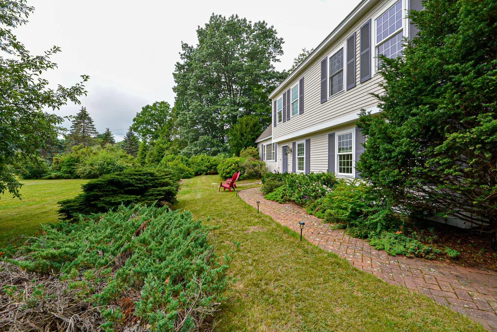 4 Ashbrook Road Exeter NH 03833