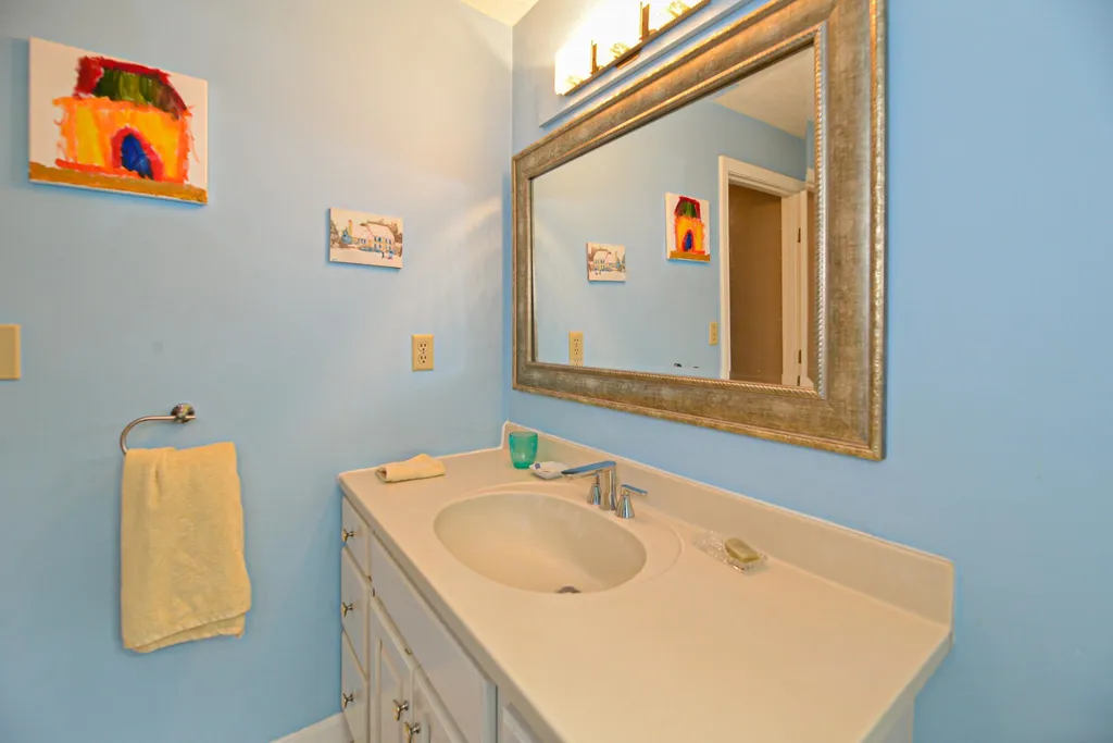 4 Ashbrook Road Exeter NH 03833