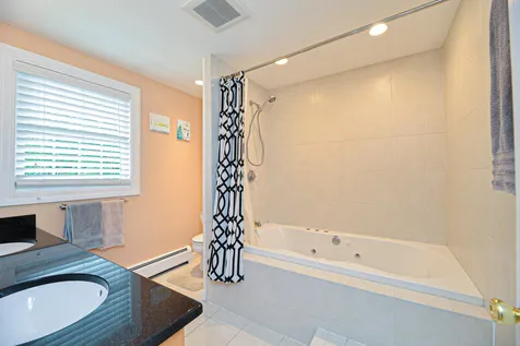 4 Ashbrook Road Exeter NH 03833