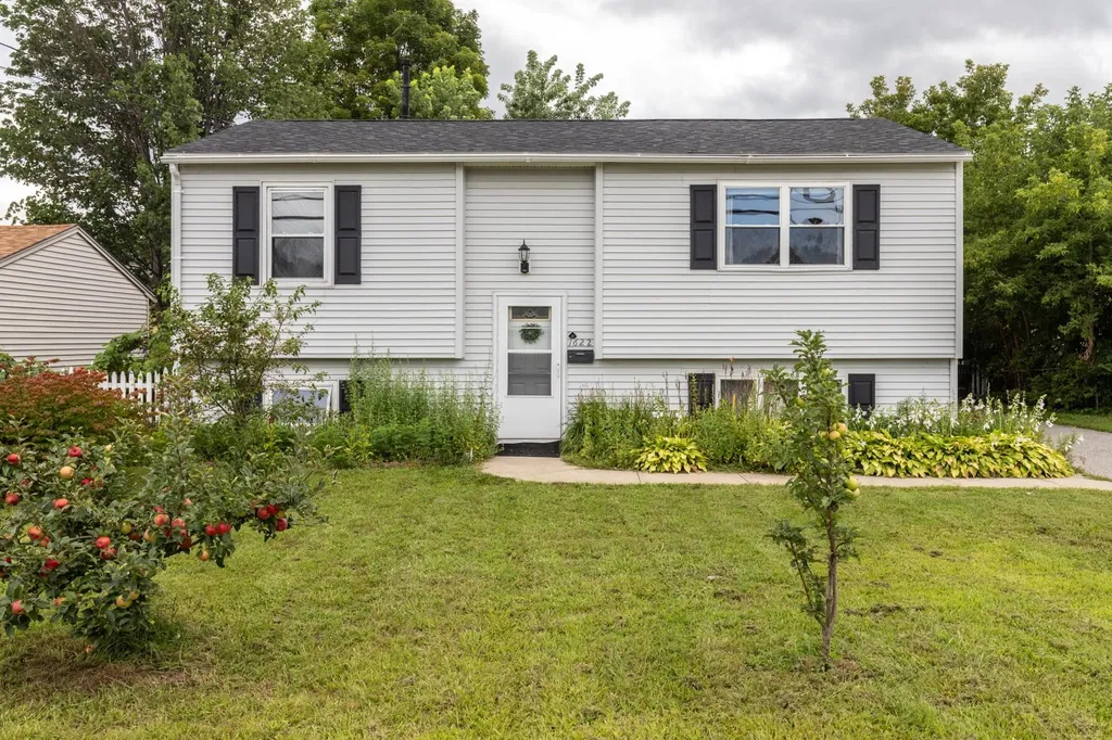 1622 North Avenue Burlington VT 05408