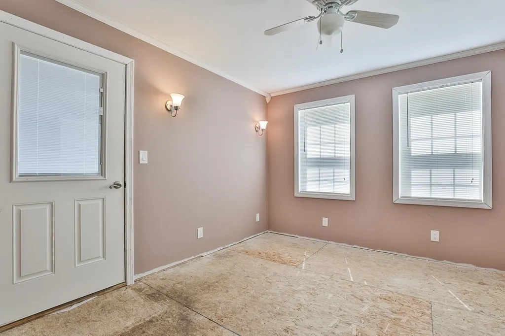 12 Gary Street Nashua NH 03062