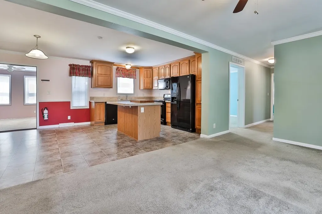 12 Gary Street Nashua NH 03062