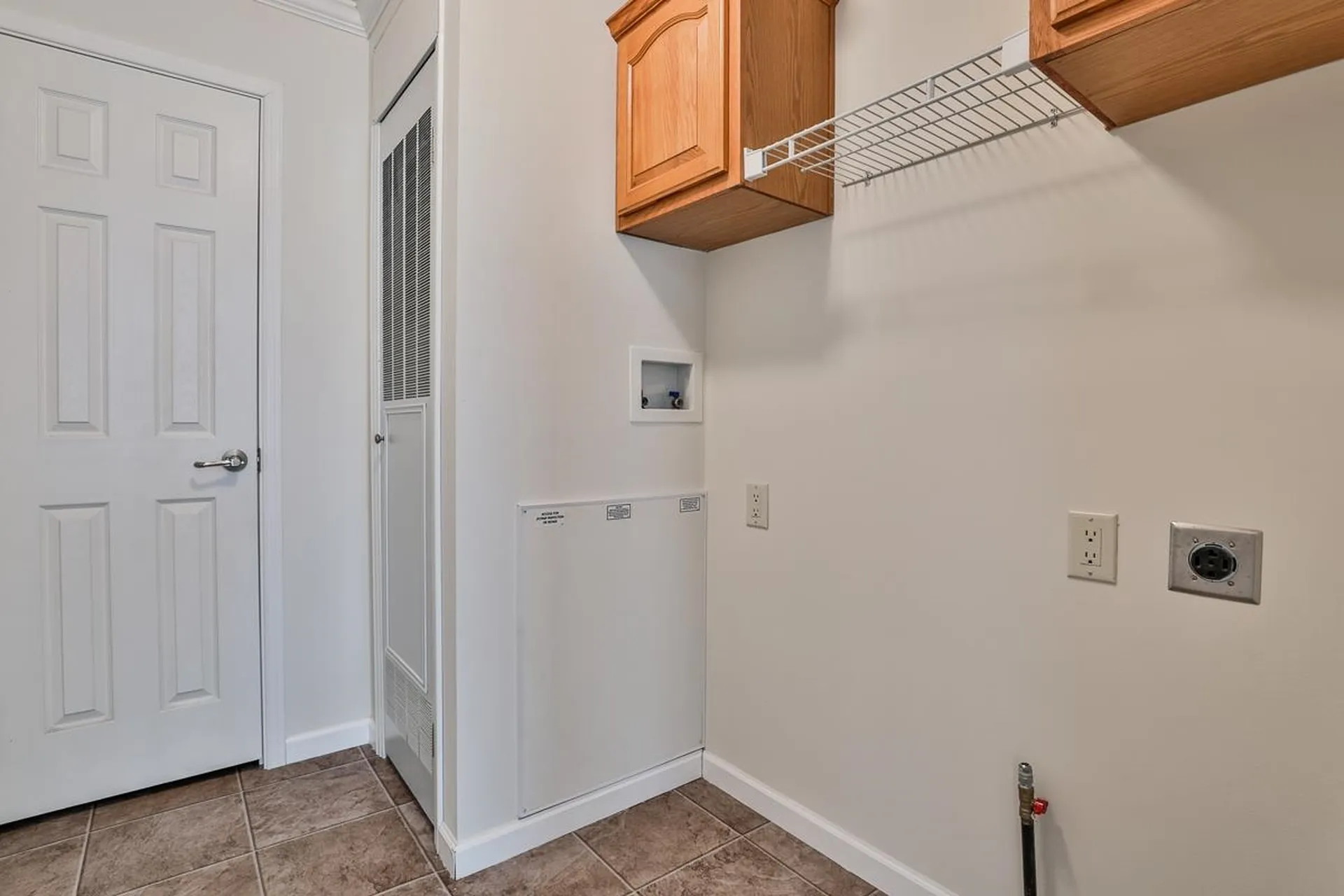 12 Gary Street Nashua NH 03062