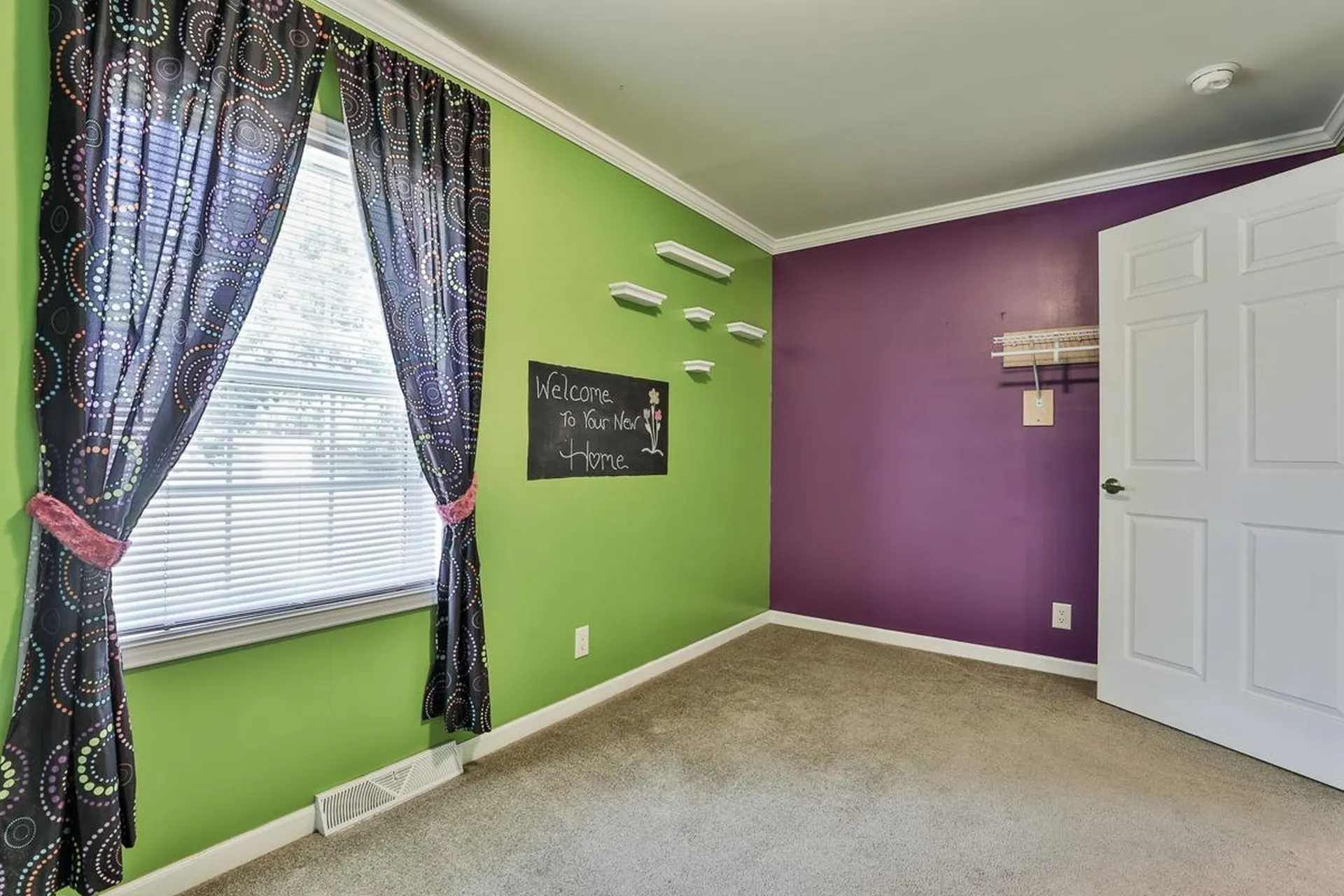 12 Gary Street Nashua NH 03062