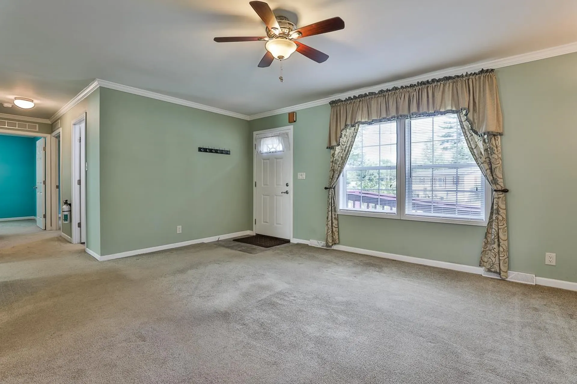 12 Gary Street Nashua NH 03062