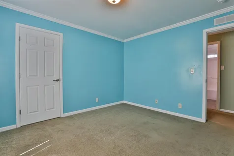 12 Gary Street Nashua NH 03062