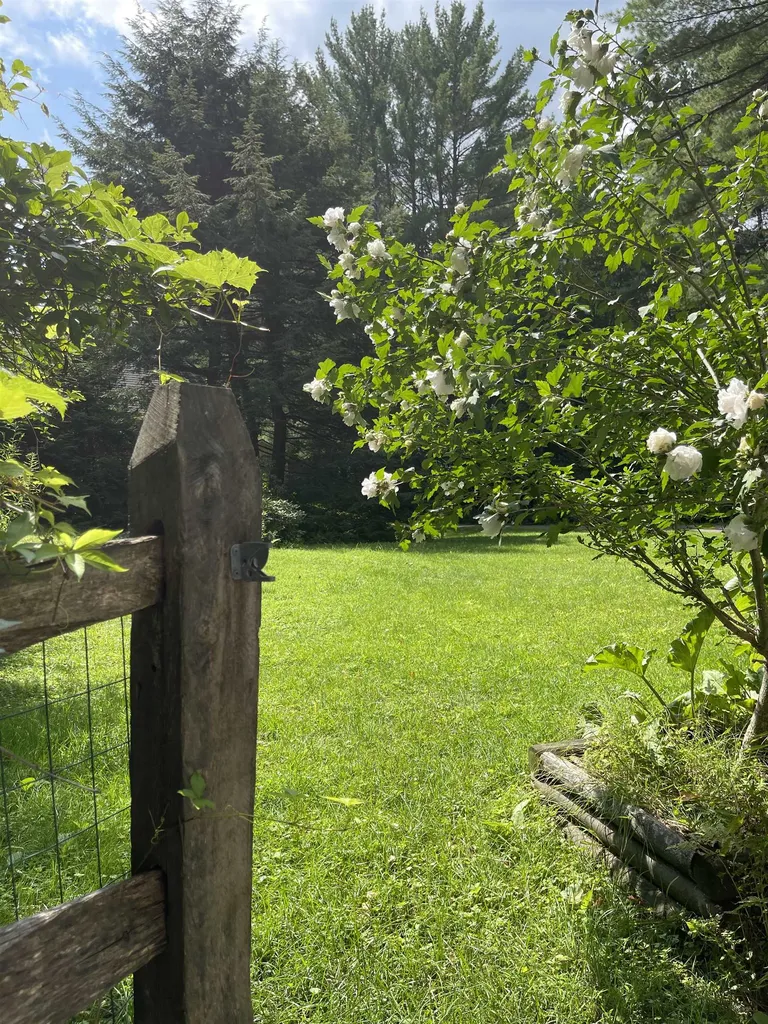3 Dunster Terrace Hanover NH 03755