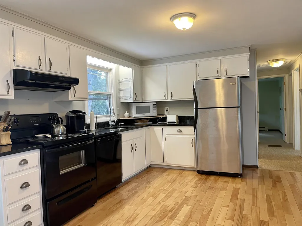 3 Dunster Terrace Hanover NH 03755