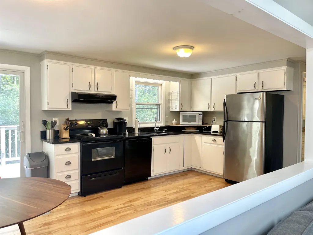 3 Dunster Terrace Hanover NH 03755